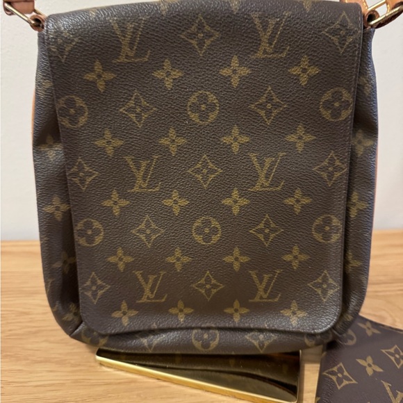 Authentic Vintage Louis Vuitton Small Agenda and Salsa Shoulder Bag Bundle - Picture 17 of 17